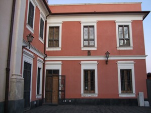 La casa canonica dopo l'ultimo restauro.