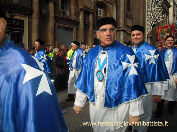 03/02/2013. La confraternita San Giovanni Battista in processione per la festa di Sant'Agata.
