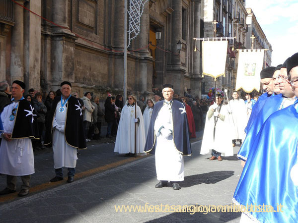 03/02/2014. Il Governatore della confraternita San Giovanni Battista in processione.