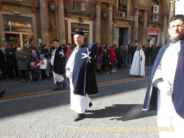 03/02/2014. Il Governatore della confraternita San Giovanni Battista in processione.