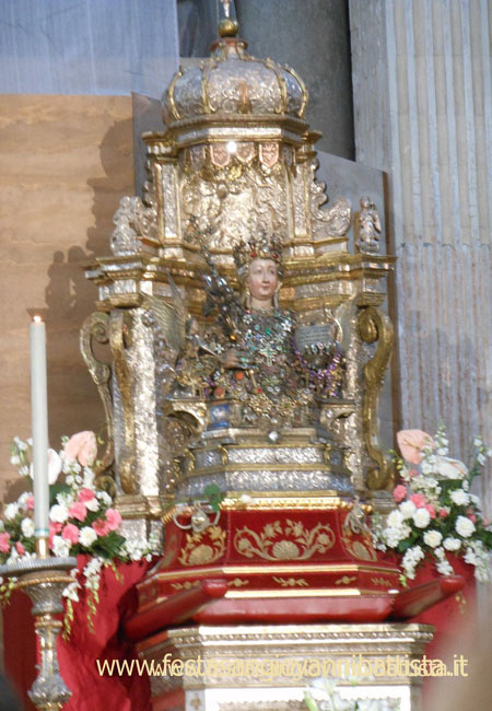 03/02/2014. Il busto reliquiario di Sant'Agata in cattedrale.