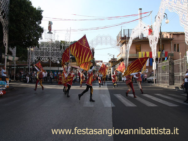 23/06/2014. Ore 17:30. Manifestazione degli sbandieratori.