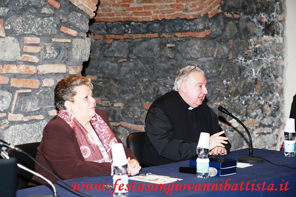 16/01/2018. Alcuni momenti della conferenza svoltasi presso il Museo Diocesano di Catania.