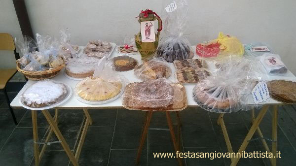 29/05/2016. Particolare dei dolci fatti dalle mogli dei confrati della Confraternita San Giovanni Battista.