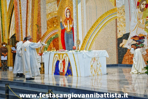 06/06/2021. Solennità del Corpus Domini. S.Messa delle ore 19:00 nella Chiesa dei SS.Zaccaria ed Elisabetta.