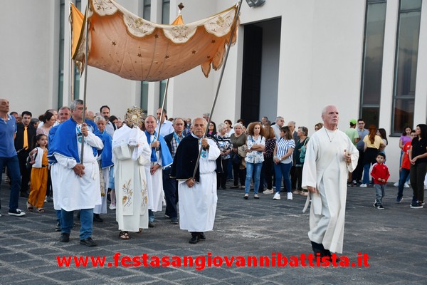 11/06/2023. Processione del Corpus Domini per le vie del quartiere.