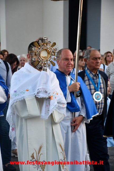 11/06/2023. Processione del Corpus Domini per le vie del quartiere.