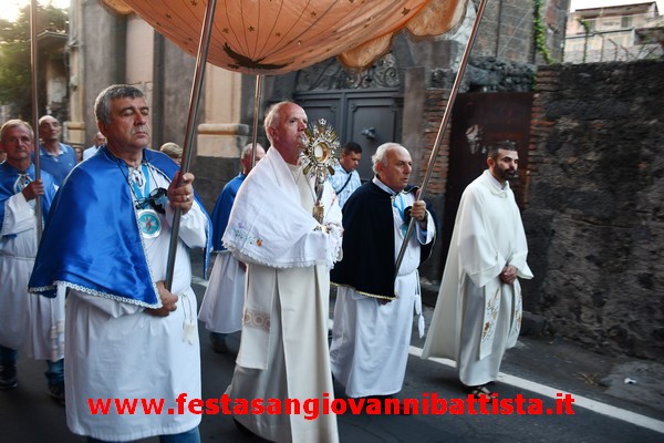 11/06/2023. Processione del Corpus Domini per le vie del quartiere.
