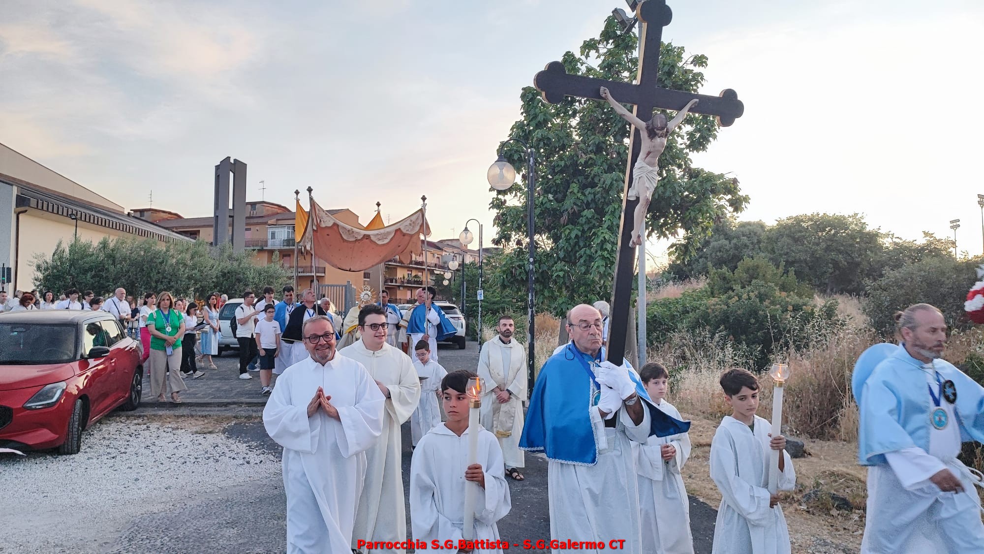07/06/2026. Processione del Corpus Domini per le vie del quartiere.
