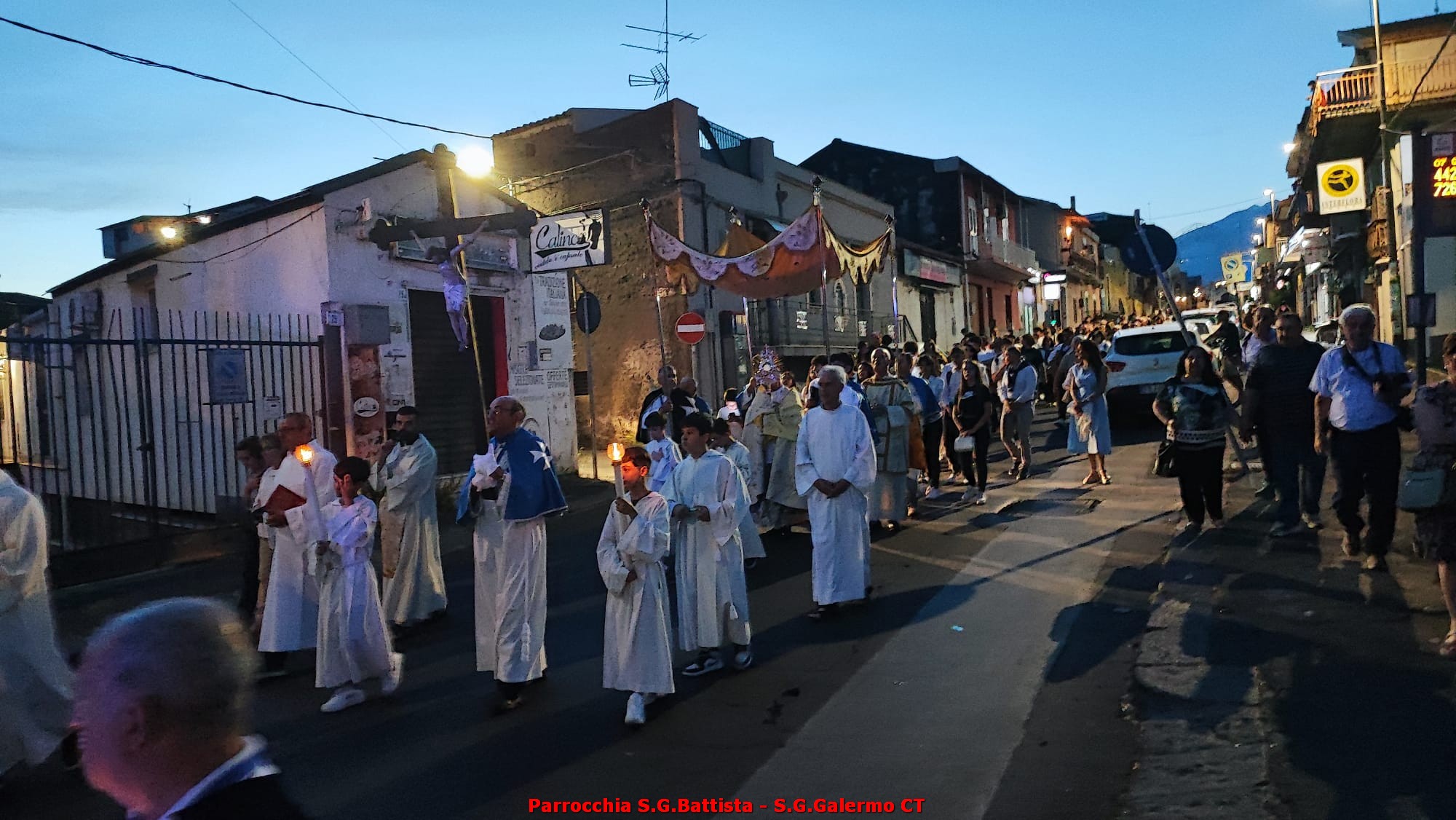 07/06/2026. Processione del Corpus Domini per le vie del quartiere.