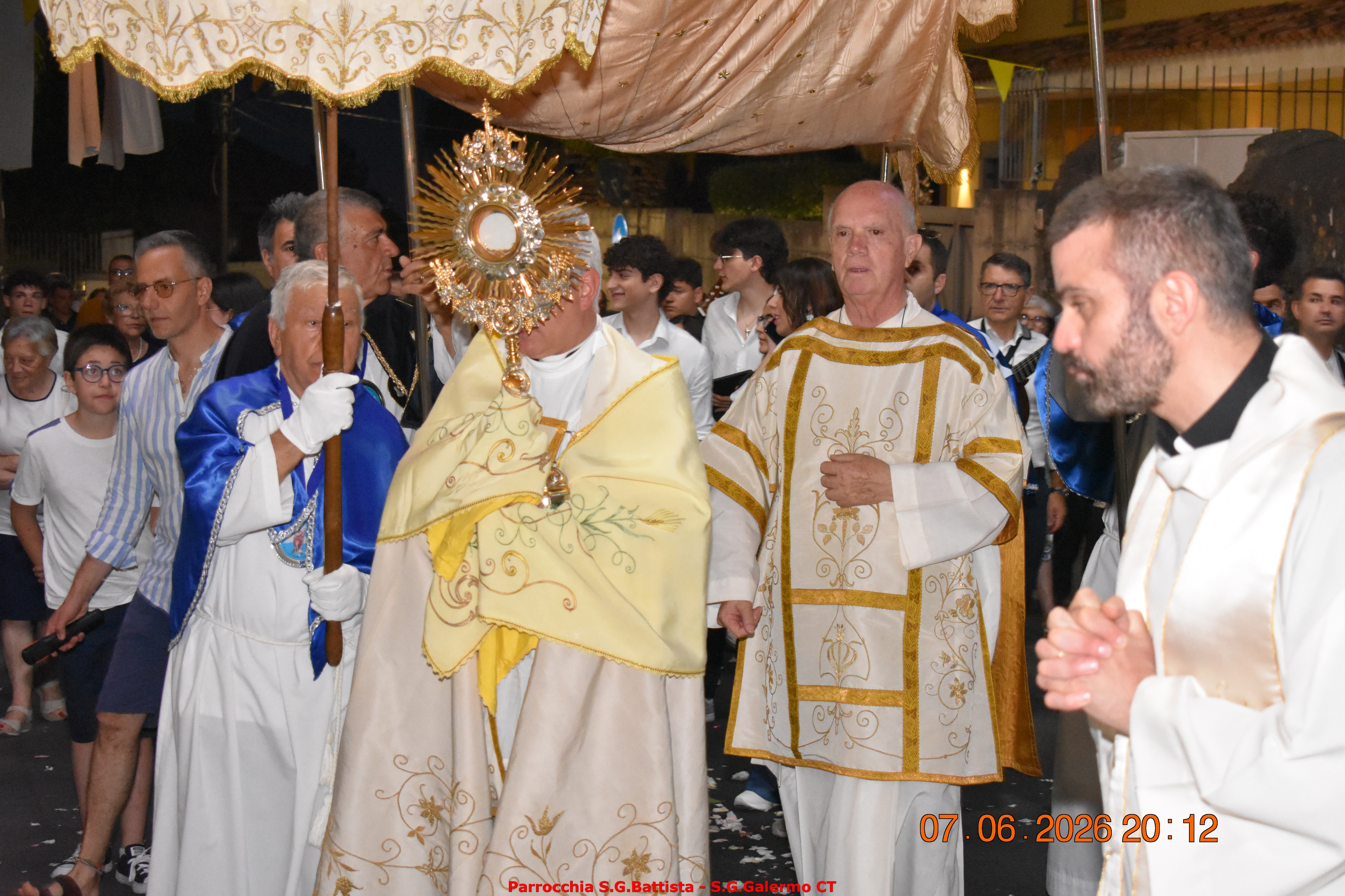 07/06/2026. Processione del Corpus Domini per le vie del quartiere.