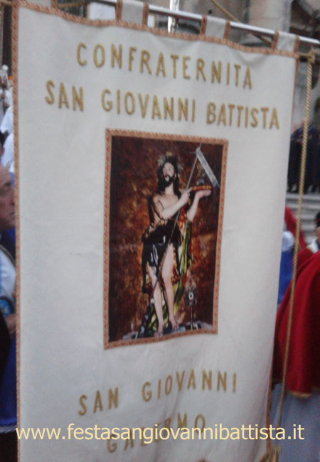 23/11/2014. Lo stendardo della Confraternita di San Giovanni Battista di San Giovanni Galermo.