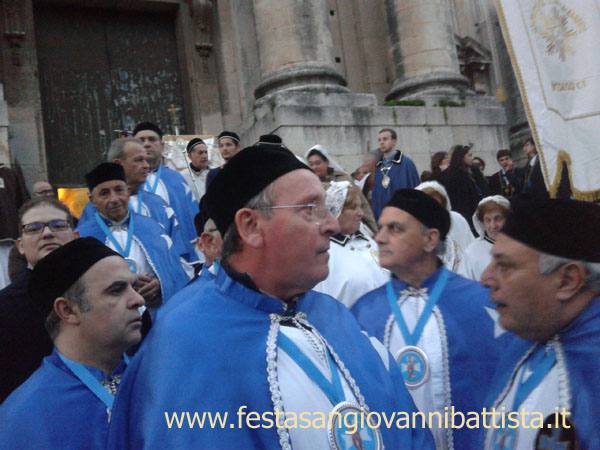 23/11/2014. Alcuni confrati della Confraternita di San Giovanni Battista di San Giovanni Galermo.