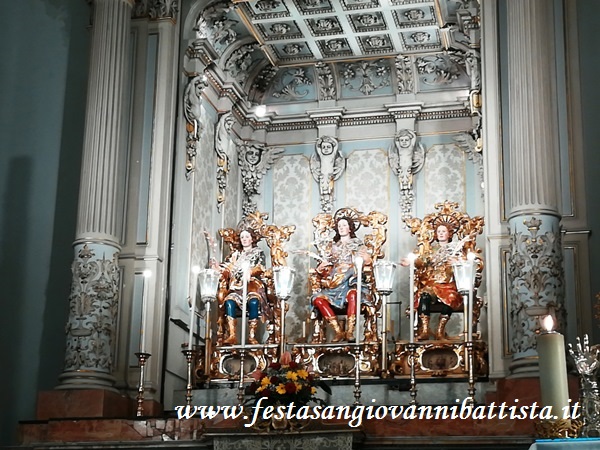 25/11/2018. Particolare delle bellissime statue dei tre Santi Martiri: Sant'Alfio, San Cirino e San Filadelfo.
