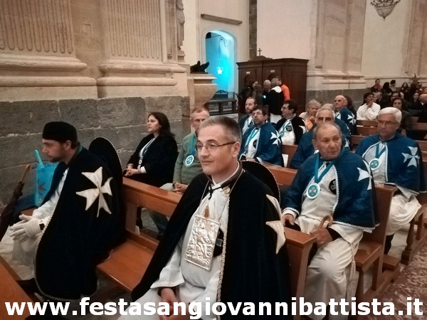 24/11/2019. Alcuni momenti del XIX Cammino Diocesano delle Confraternite che ha avuto inizio da Piazza Palestro e che si è concluso con la Solenne Celebrazione Eucaristica nella Cattedrale di S.Agata a Catania.