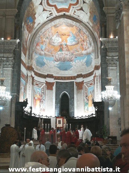 24/11/2019. Alcuni momenti del XIX Cammino Diocesano delle Confraternite che ha avuto inizio da Piazza Palestro e che si è concluso con la Solenne Celebrazione Eucaristica nella Cattedrale di S.Agata a Catania.