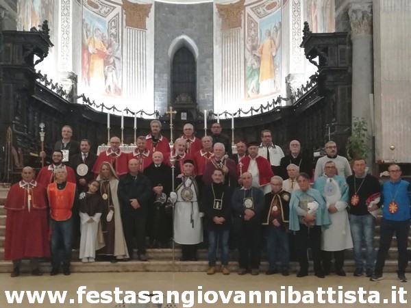 24/11/2019. Alcuni momenti del XIX Cammino Diocesano delle Confraternite che ha avuto inizio da Piazza Palestro e che si è concluso con la Solenne Celebrazione Eucaristica nella Cattedrale di S.Agata a Catania.