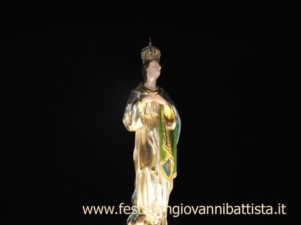 08/12/2015. La statua dell'Immacolata Concezione.