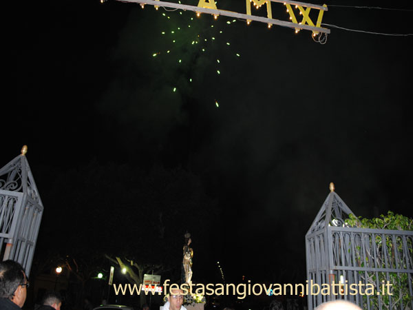 08/12/2015. Fuochi d'artificio in Piazza Chiesa Madre.