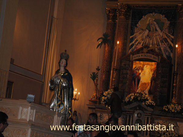 08/12/2015. Particolare della statua dell'Immacolata.
