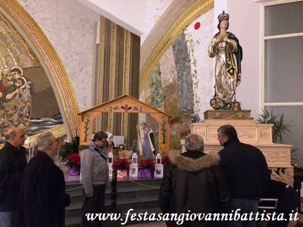 07/12/2016. Le fasi di sistemazione della statua dell'Immacolata nel nuovo Complesso Parrocchiale dedicato ai SS.Zaccaria ed Elisabetta.