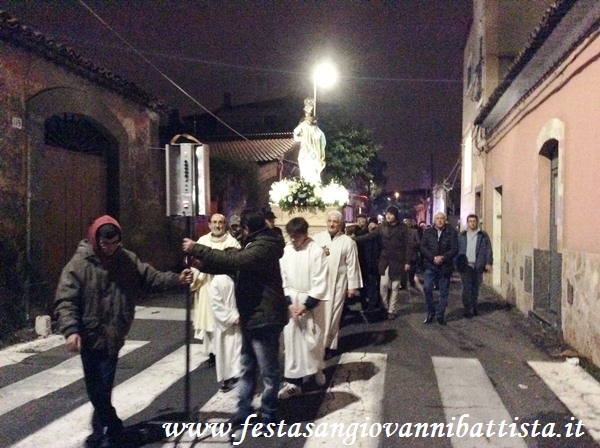 08/12/2016. La recita del Santo Rosario.