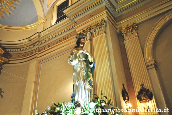 08/12/2016. Particolare della statua dell'Immacolata.