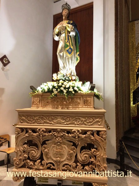 08/12/2017. Il fercolo realizzato dai confrati Giuseppe Distefano e Vito Rapisarda con la statua dell'Immacolata.