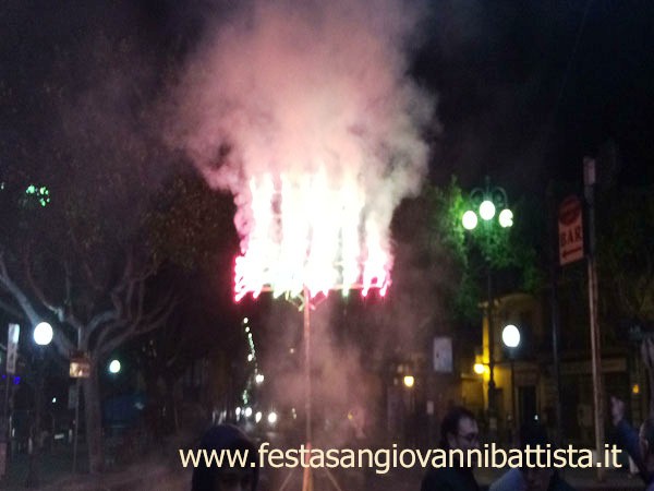 08/12/2017. Fuochi d'artificio in Piazza Chiesa Madre.