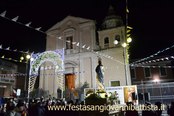 08/12/2018. La bellissima cornice della Chiesa Madre.