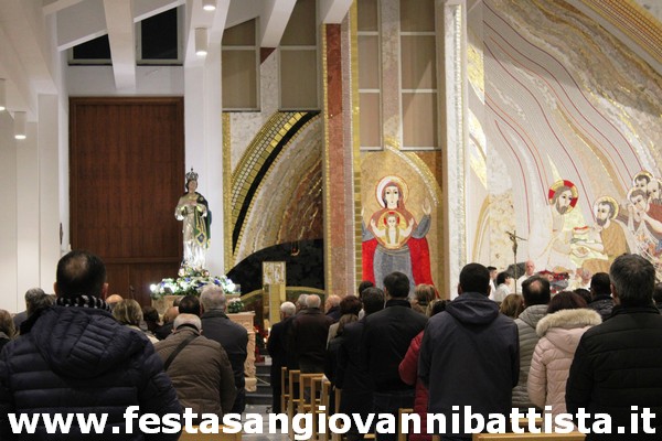 08/12/2019. S.Messa delle ore 18:00. Tutti in preghiera.