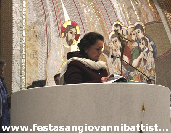 08/12/2019. S.Messa delle ore 18:00. La lettura della preghiera dei fedeli.