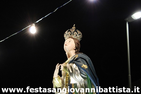 08/12/2019. Le mani al petto e lo sguardo al cielo.