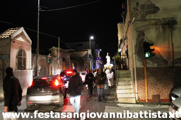 08/12/2019. Il Fercolo avanza in Via Girolamo Gravina.