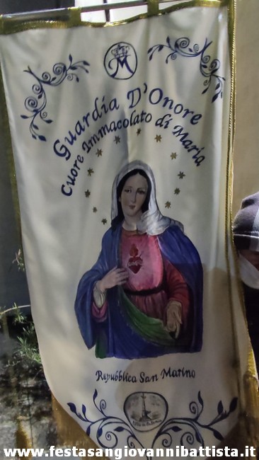 08/12/2021. Particolare di uno stendardo dedicato a Maria.