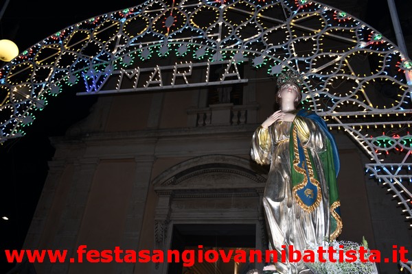 08/12/2023. L'arrivo del simulacro dell'Immacolata sul sagrato della Chiesa Madre.
