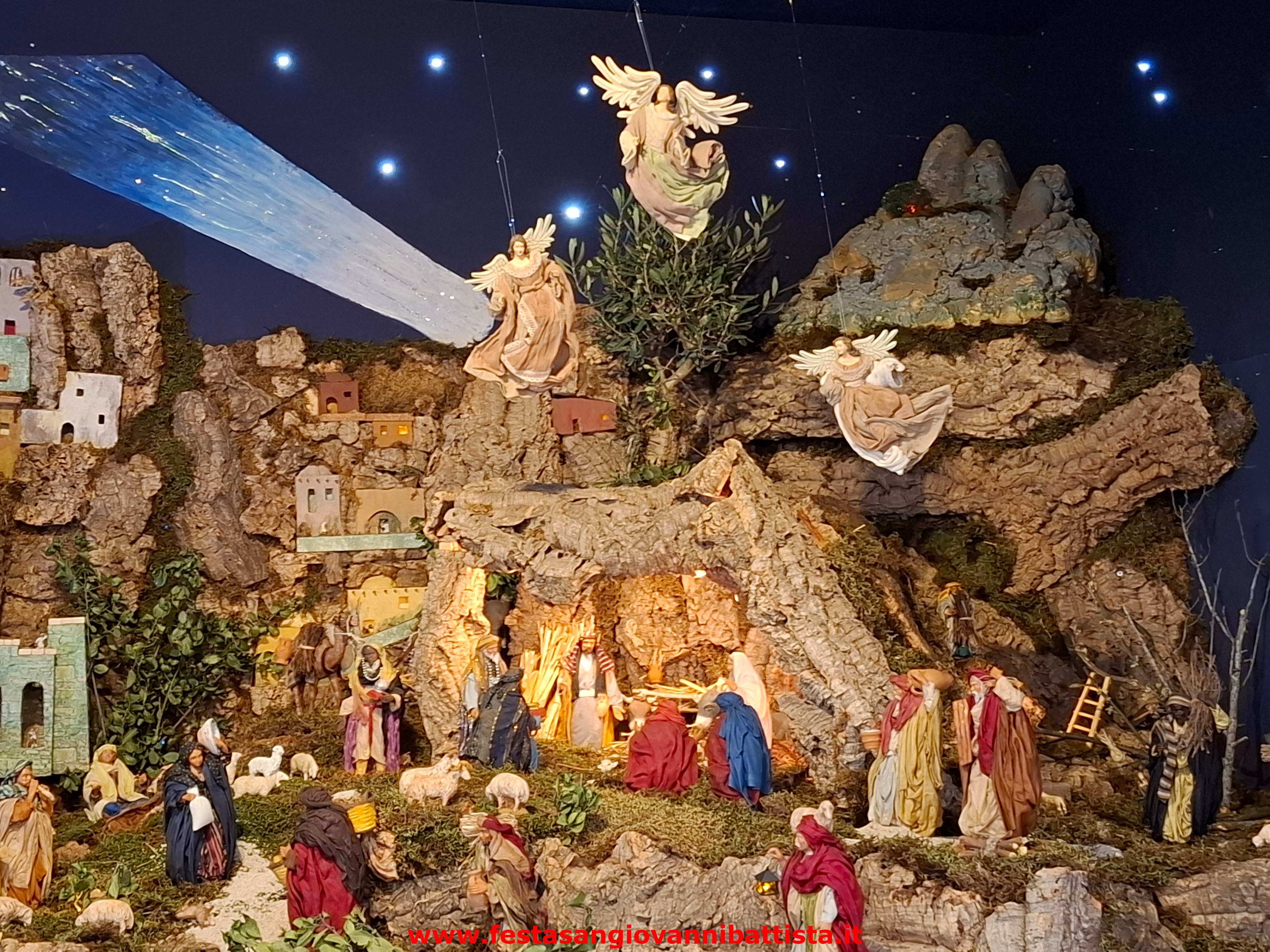 08/12/2024. L'inaugurazione del presepe in fondo alla chiesa dei SS.Zaccaria ed Elisabetta.