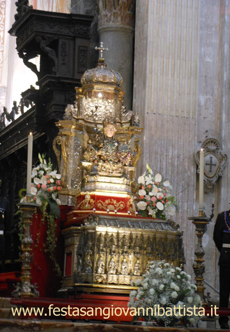 03/02/2015. Il busto reliquiario di Sant'Agata in cattedrale.