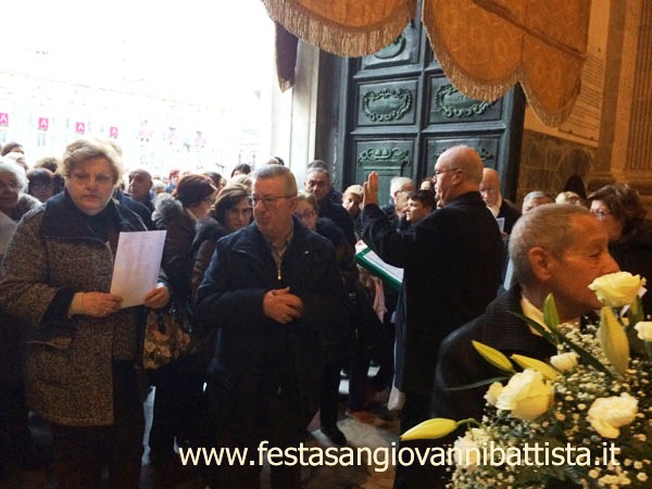 08/02/2016. La Comunità Parrocchiale di San Giovanni Galermo nella Cattedrale di Catania per l'apertura della Porta Santa per il Giubileo della Misericordia.