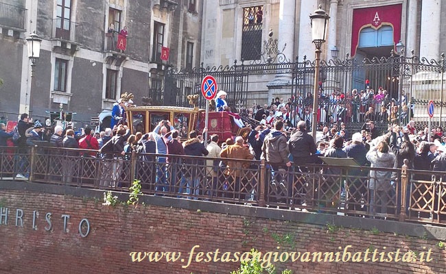03/02/2017. L'arrivo della carrozza del Senato davanti alla chiesa di San Biagio.