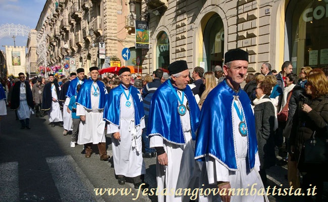 03/02/2017. Alcuni Confrati della confraternita San Giovanni Battista in processione.