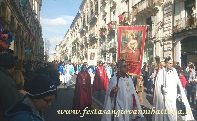03/02/2017. La Confraternita in processione.
