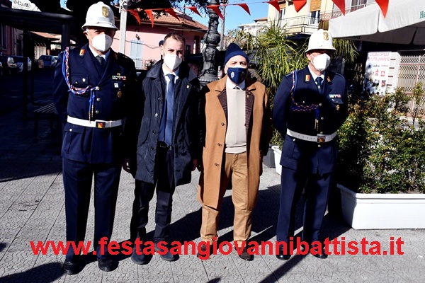02/02/2022. Una rappresentanza del corpo dei vigili assieme al Delegato dell'evento ed al Presidente della IV Municipalità.