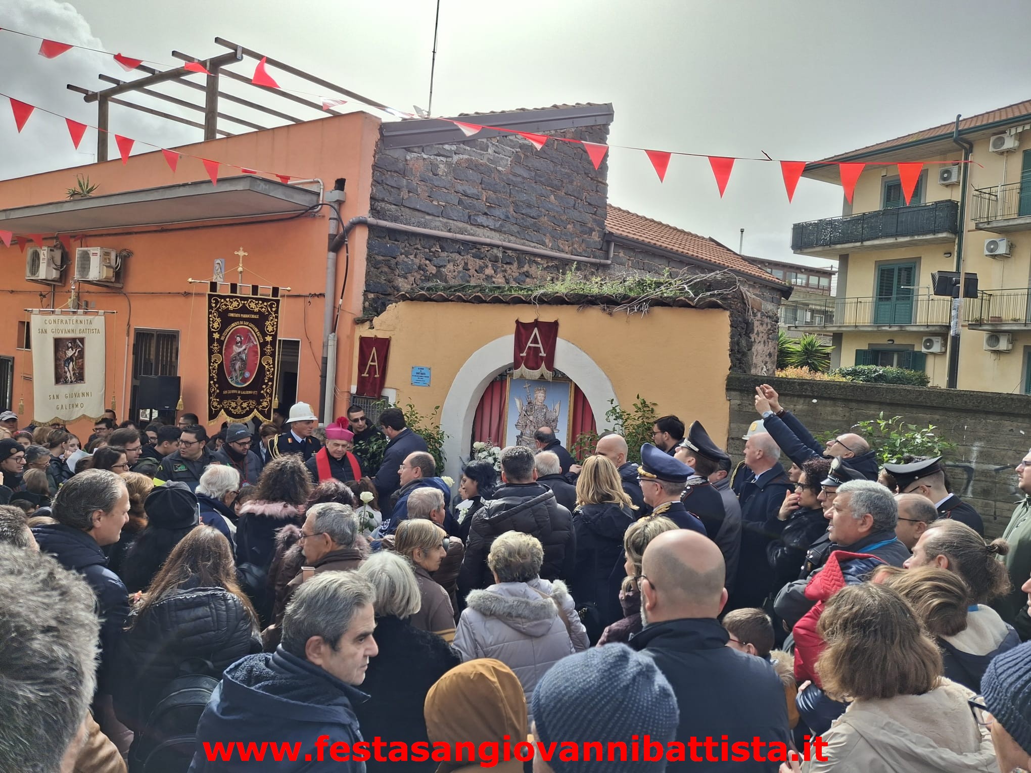 Oggi la nostra comunità parrocchiale ha reso omaggio alla vergine e martire Agata.