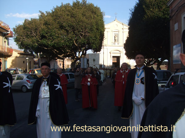 28/02/2015. Elementi della Confederazione delle Confraternite della Diocesi di Catania insieme all'attuale Sede Regnante della Confraternita San Giovanni Battista.
