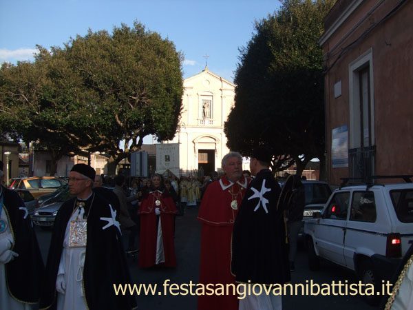 28/02/2015. Elementi della Confederazione delle Confraternite della Diocesi di Catania insieme all'attuale Sede Regnante della Confraternita San Giovanni Battista.