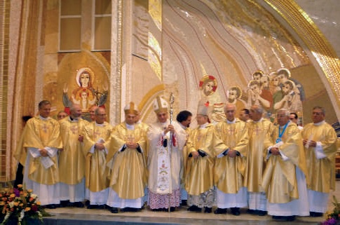 28/02/2015. Alcuni momenti della Dedicazione della Nuova Chiesa dei Santi Zaccaria ed Elisabetta avvenuta dieci anni prima.