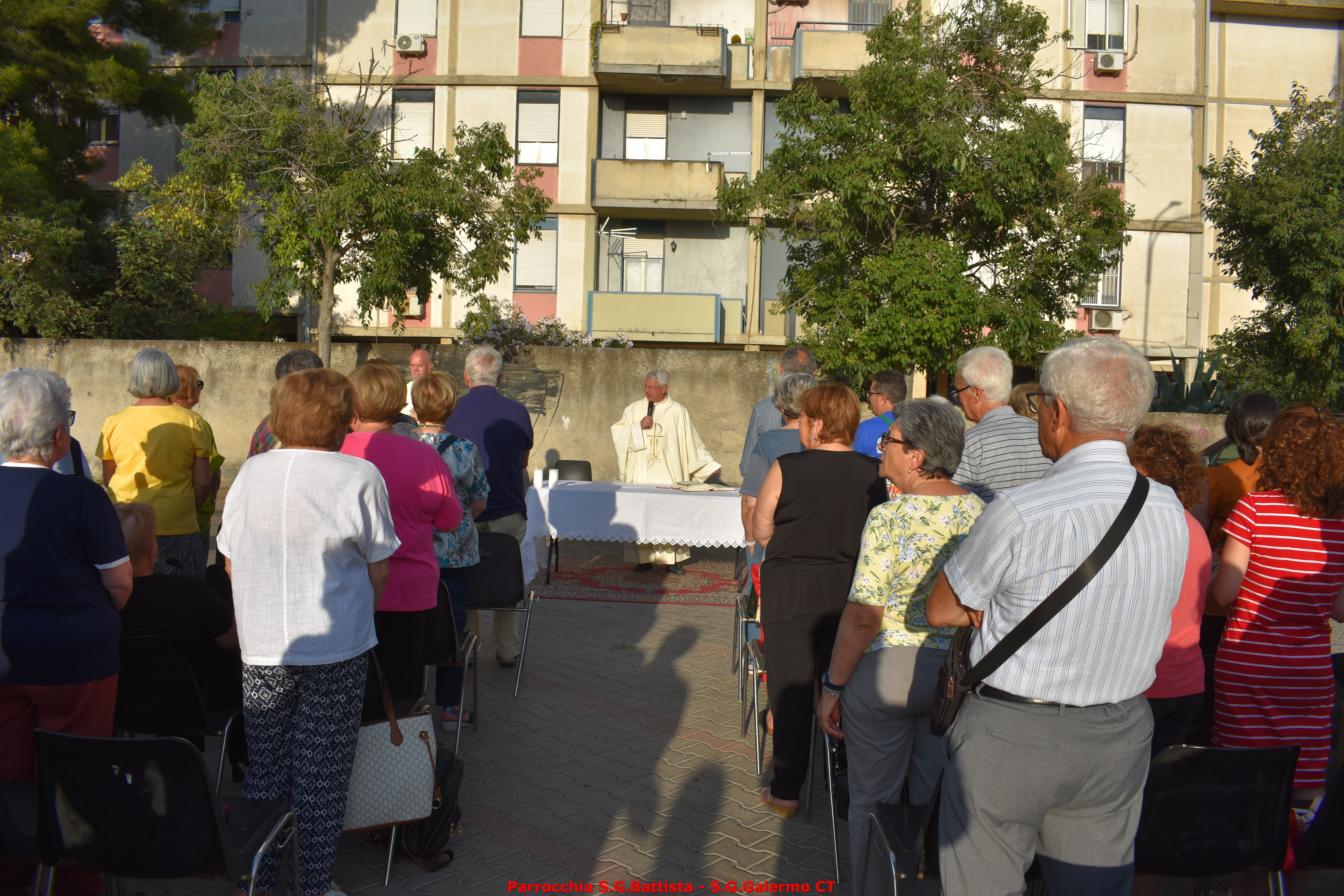 11/06/2026. Ore 18:15. Santo Rosario, Coroncina al Santo Patrono e Santa Messa in via Don Minzoni - piazzale del mercato rionale.