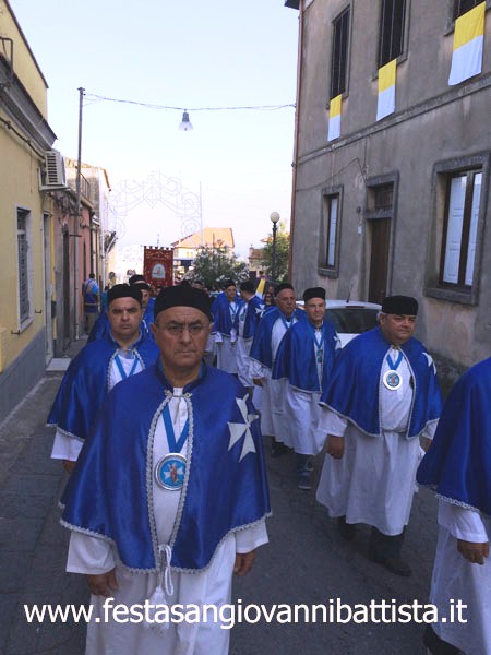 26/06/2016. San Giovanni Montebello. La Confraternita San Giovanni Battista di San Giovanni Galermo in processione per le vie di San Giovanni Montebello.