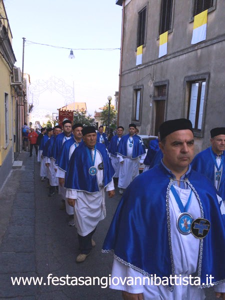 26/06/2016. San Giovanni Montebello. La Confraternita San Giovanni Battista di San Giovanni Galermo in preghiera per le vie di San Giovanni Montebello.